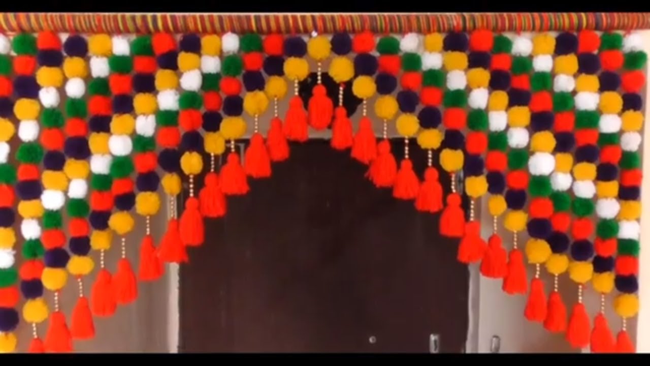 DIY - HOW TO MAKE WOOLEN TORAN FOR DOOR HANGING || DIY DOOR HANGING TORAN BY WOOLEN FLOWERS