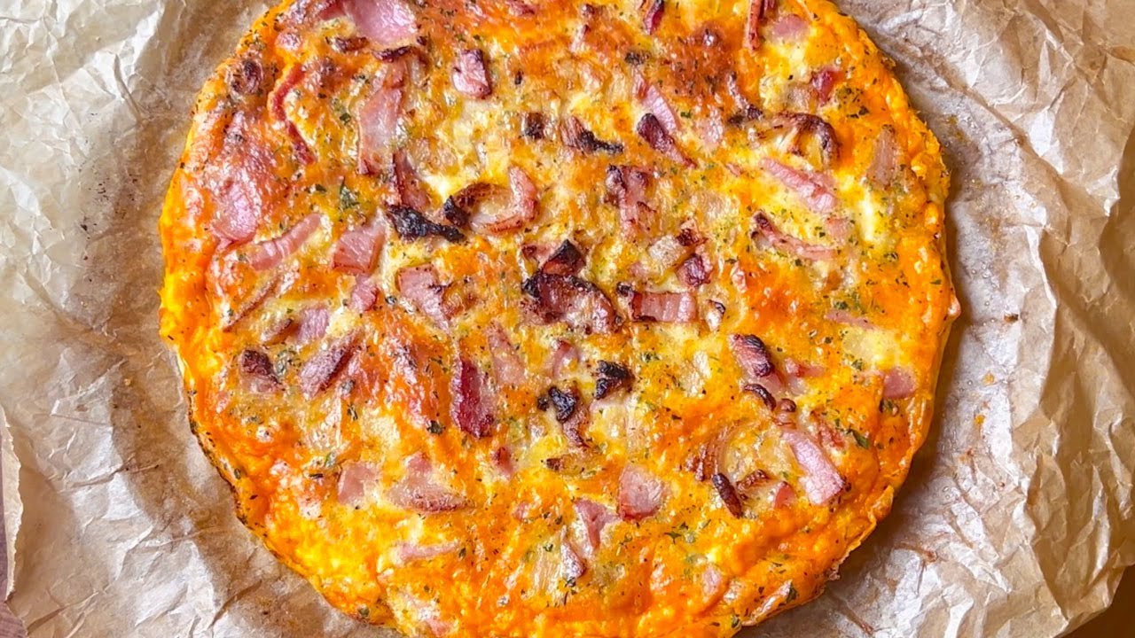 Пирог без корочки: полный вкуса! Быстрый рецепт / Лук и бекон