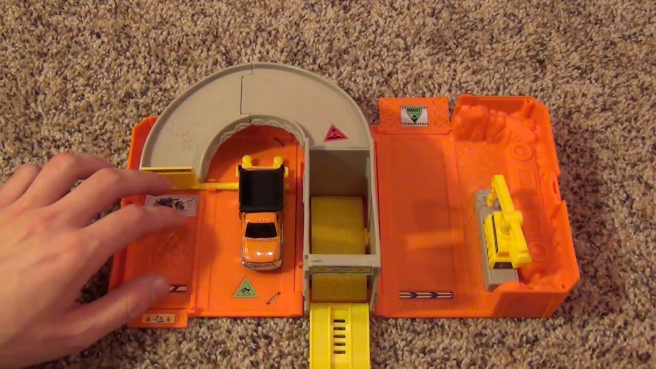 Matchbox Garage Playset - Unboxing and Demonstration