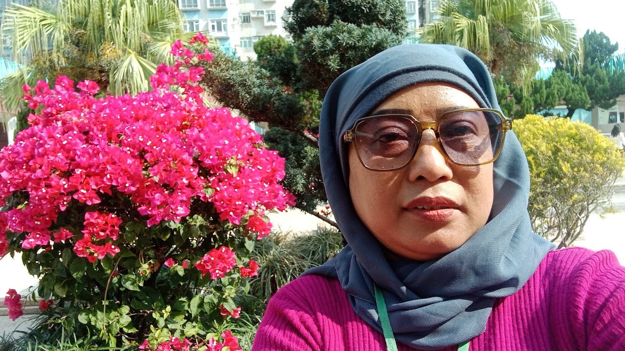 Enah Nah channel  sedang live  aktipitas liburan TKW Hongkong sekarang!