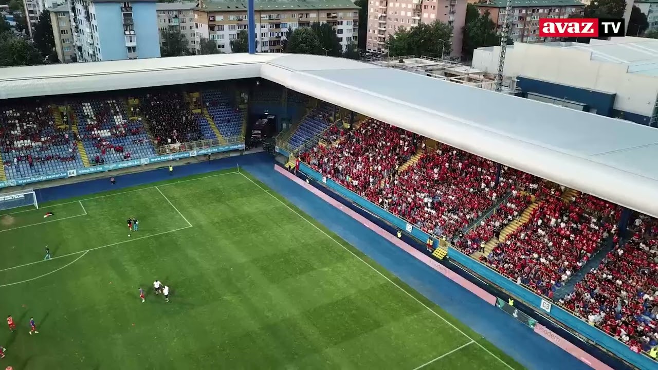Snimci iz zraka: Stadion Grbavica večeras u crvenoj boji