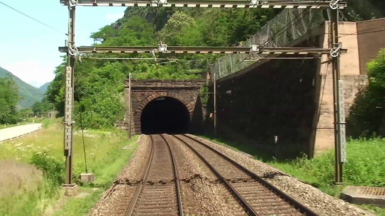 Gotthardbahn  linea  S.  Gottardo  cap  ride  Chiasso  - Ertsfeld  4/7