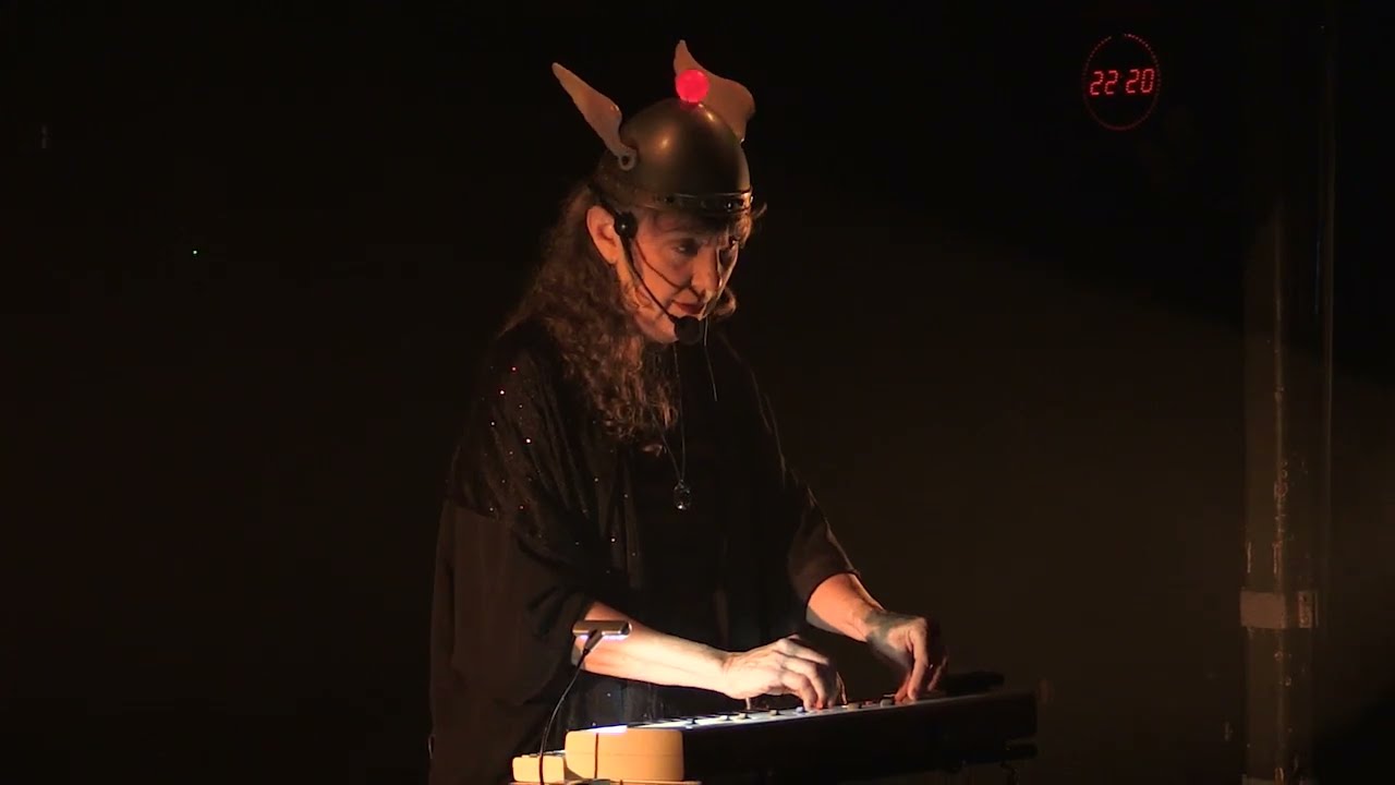 the Space Lady  07/06/17  Paris, Petit Bain  