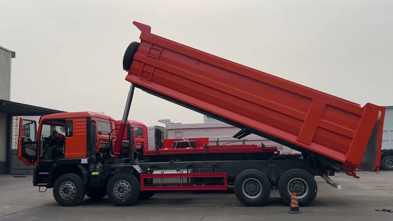 This dump truck is just too gorgeous! If you have any desires, please feel free to contact me!
