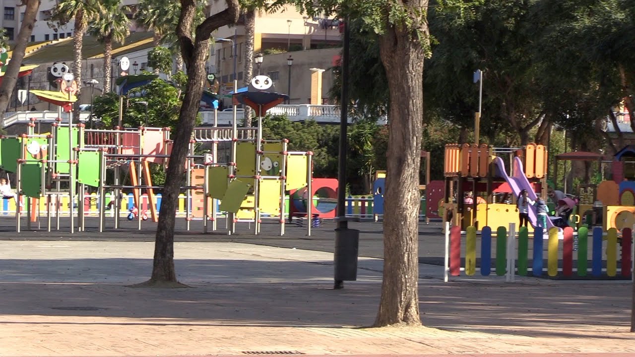 Los niños estrenan sus juguetes de Reyes
