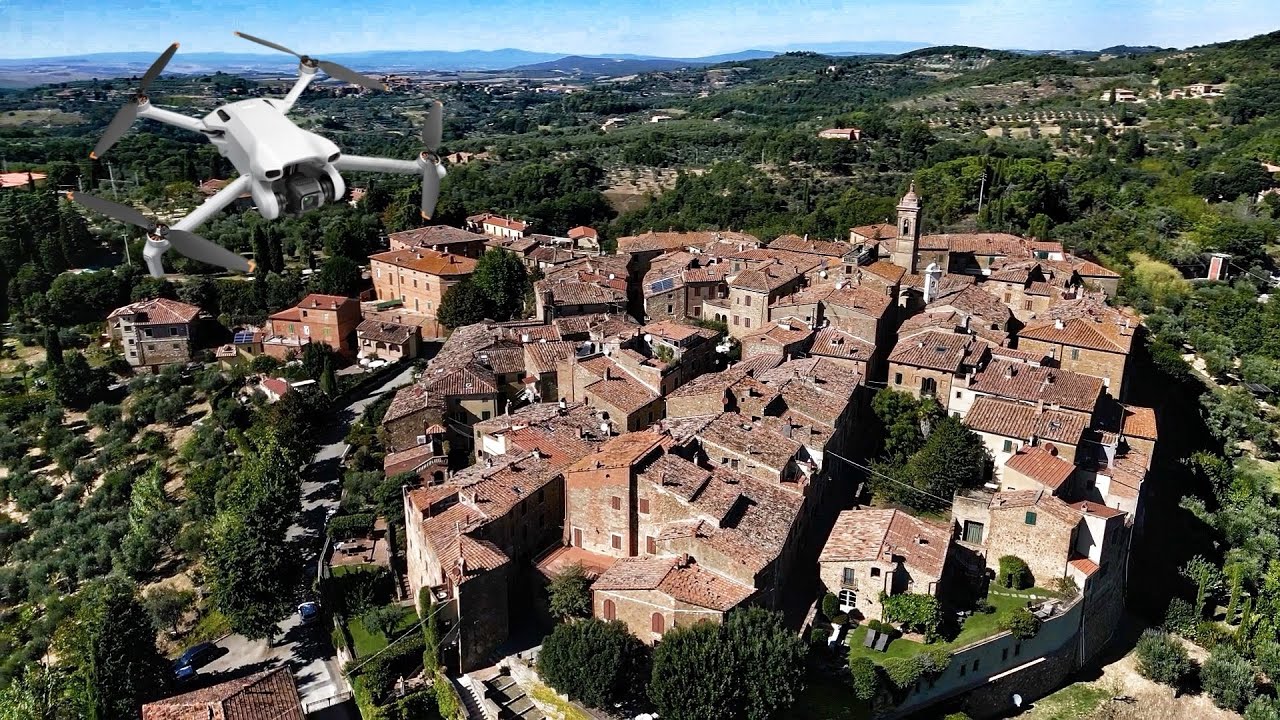 Toscana  Castelmuzio il Borgo Salotto e.... Montelifrè