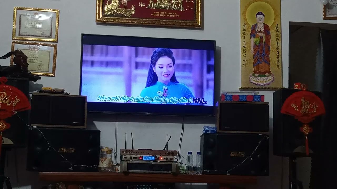 NGỒI BUỒN CON NHỚ MẸ ! - THU HIỀN 
