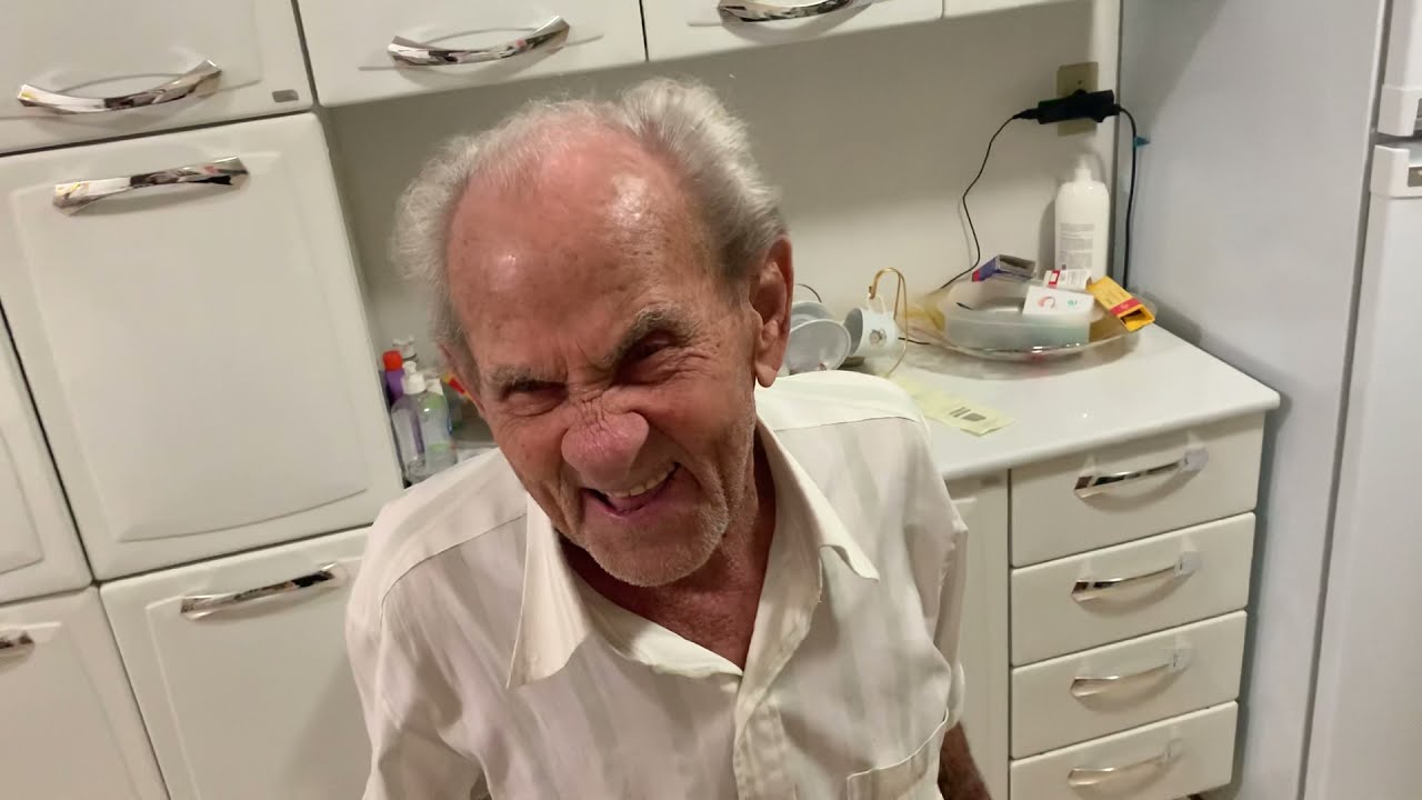 ALEGRIA DO VOVÔ É JANTAR COM ELE ❤️🥰