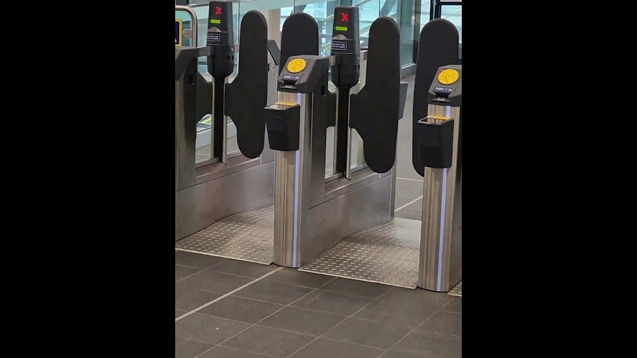 A trip to Coventry train station  #samsunggalaxy #samsungs24series