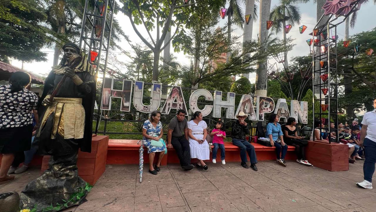 Farolitos en Ahuachapán 2025
