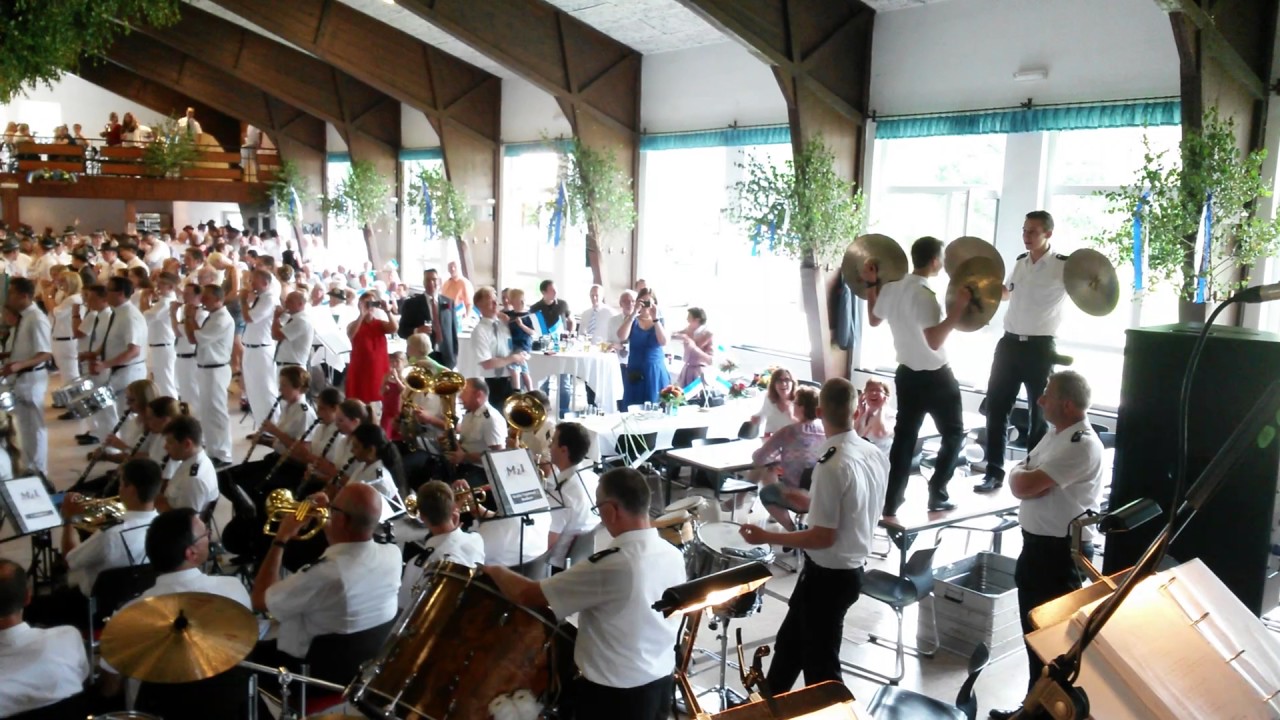 Gemeinsamer Auftritt der 3 Musikvereine auf dem Oberkirchener Schützenfest 2014