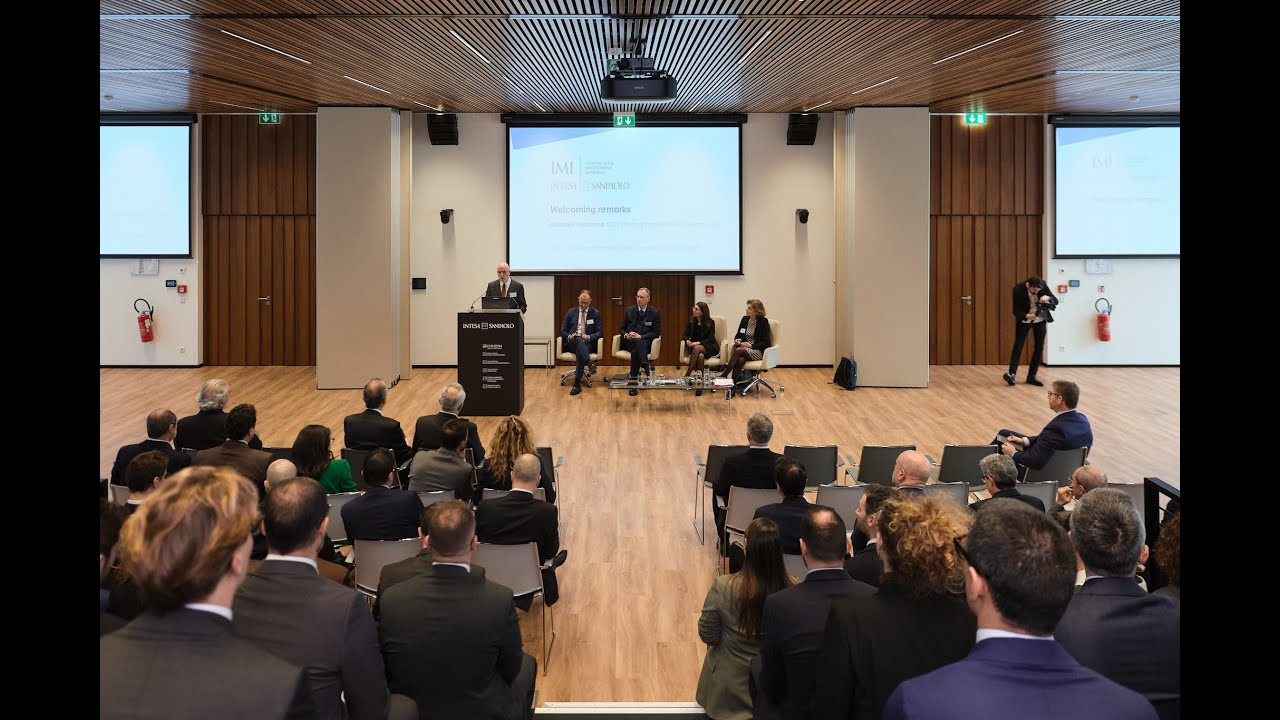 Intro 2025 Economic and Financial Outlook of Intesa Sanpaolo