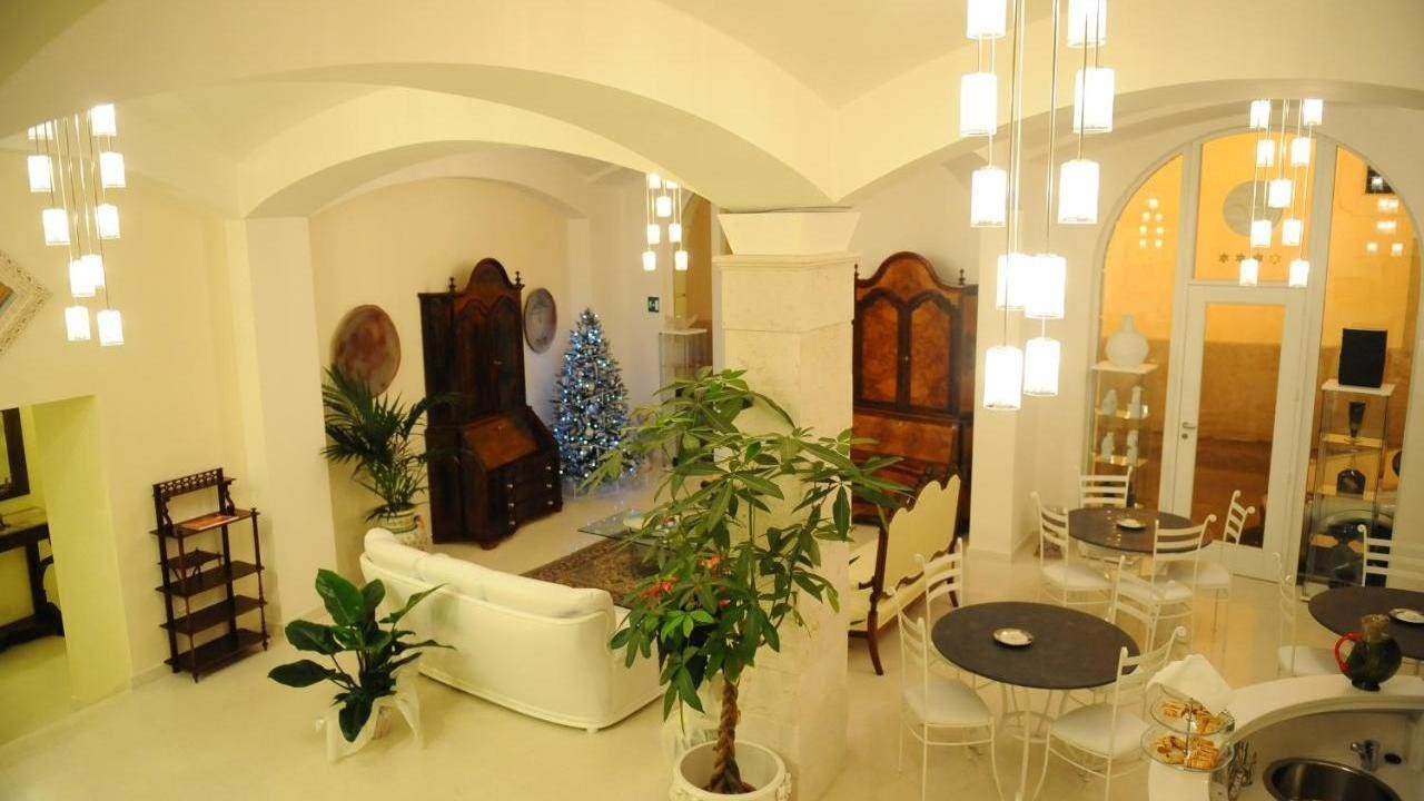 Albergo Le Dodici Lune, Montecorvino Rovella, Italy