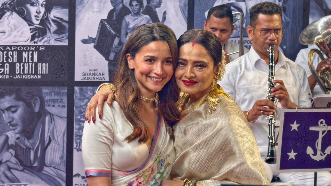 Rekha with Alia Bhatt Cutest Moment at Raj Kapoor 100 Years Legacy Celebration