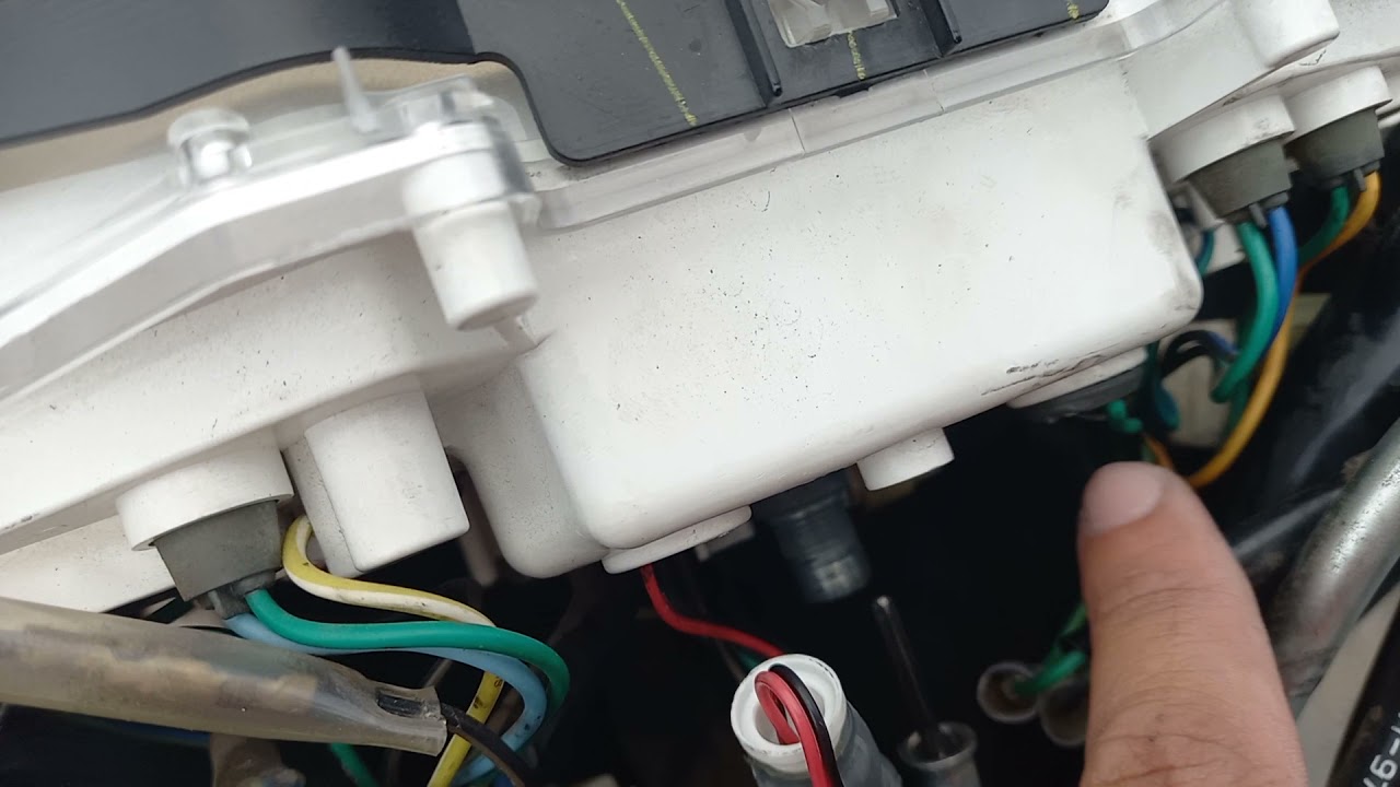 Como desmontar painel e frente da Honda Lead
