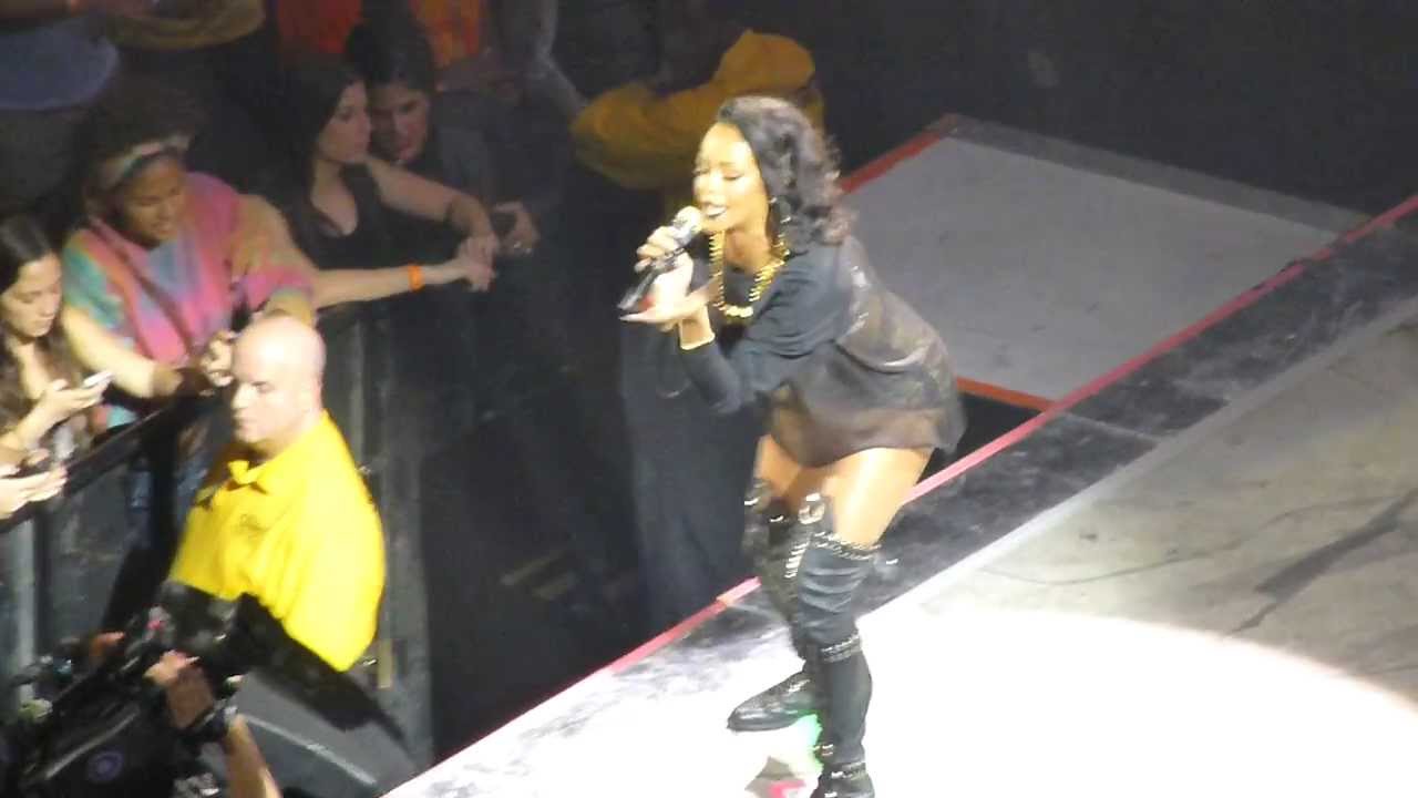 Rihanna- New Orleans Concert-talk that talk