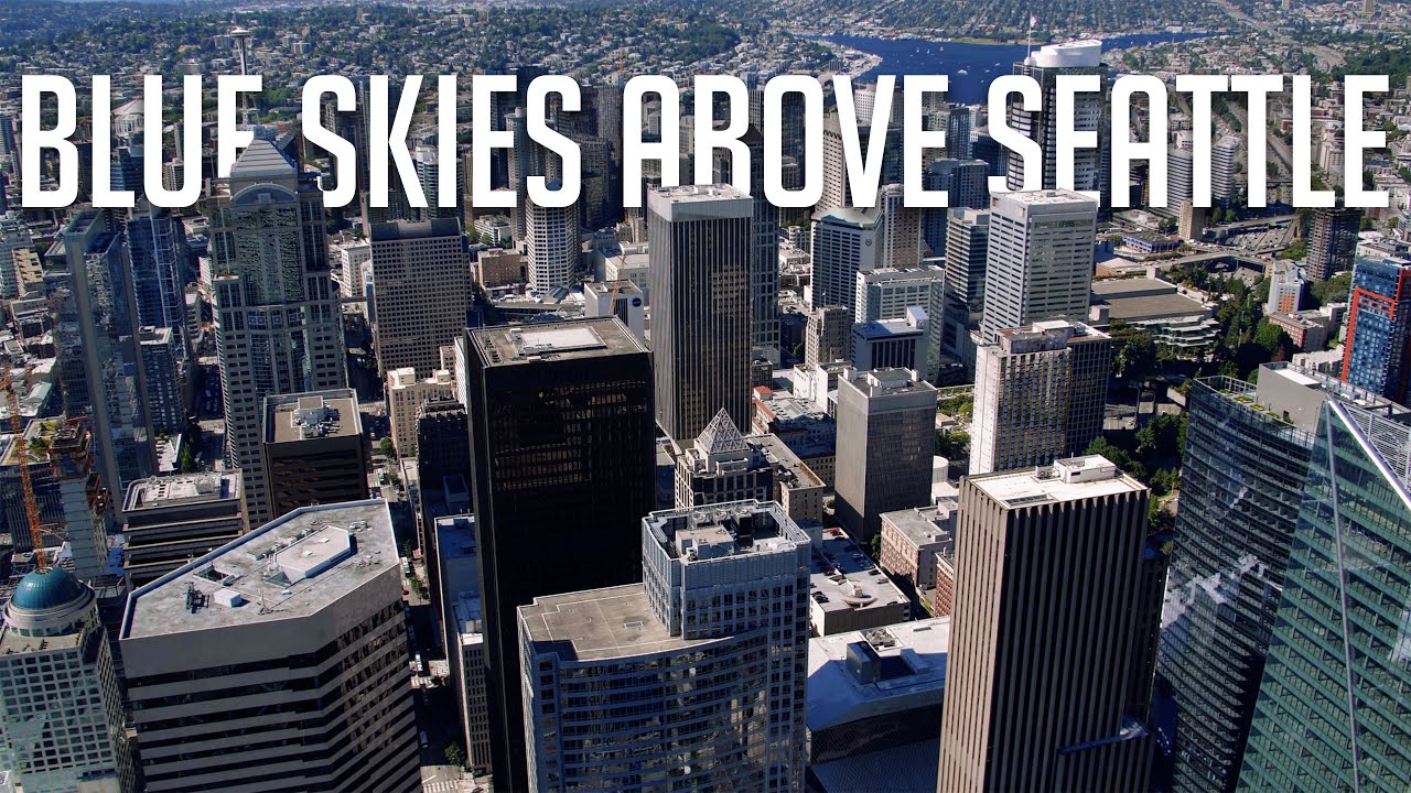 OPEN DOOR HELICOPTER! Blue Skies Above Seattle