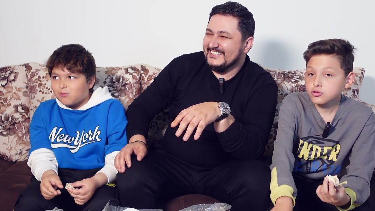 OĞULLARIMLA B&Uuml;T&Uuml;N SHAURMALARI YEDİK! 😋 Ən Dadlısı Hansı Oldu?