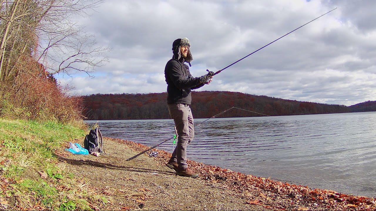 Trying to catch ANYTHING - Fishing in COLD and WINDY conditions - Lake Arthur