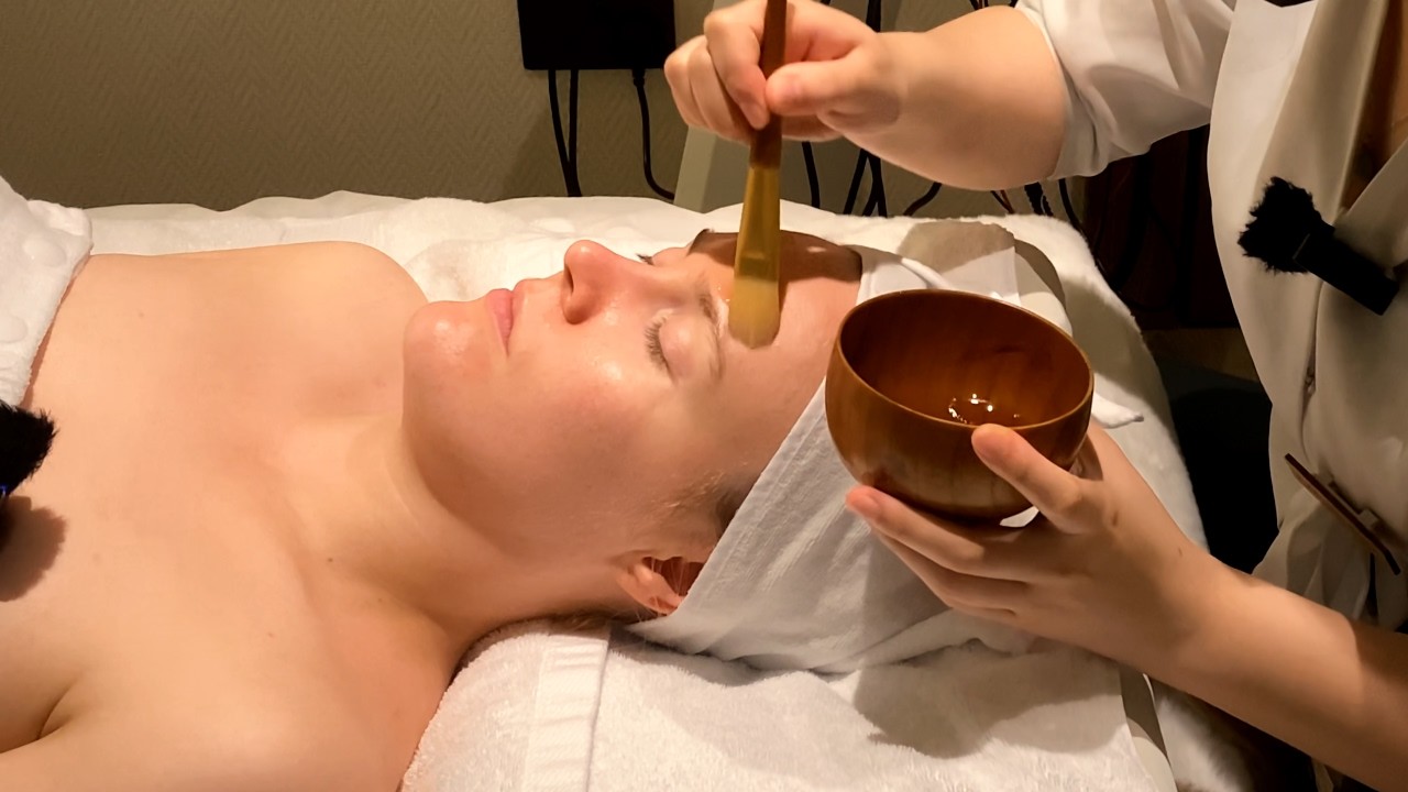 ASMR 12-Step Signature Custom Facial with Skin Mapping and Analysis (Unintentional ASMR)