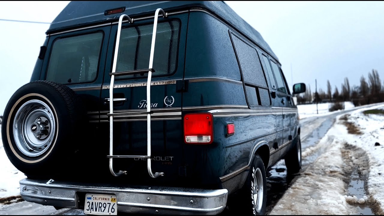 1994 Chevrolet G20 5.7 V8 | Tiara