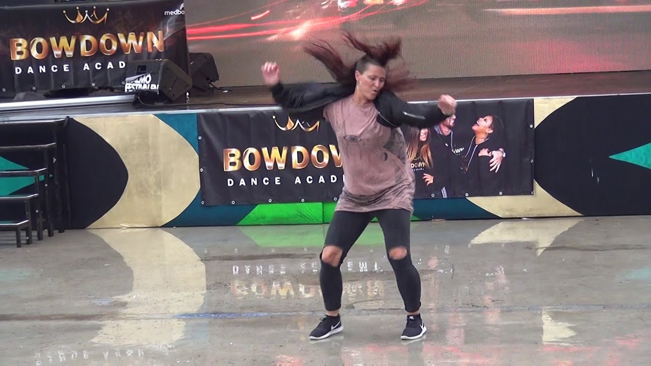 Annette Losell  Attitude 69