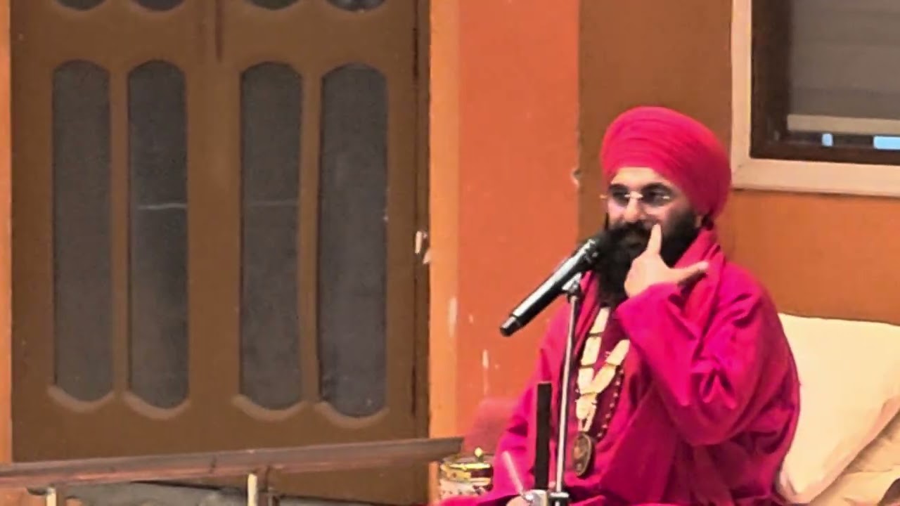 लोहड़ी के पावन पर्व पर गुरु ब्रह्म दास जी महाराज जी ने साध संगत को  बधाई दी #baba #devotional 