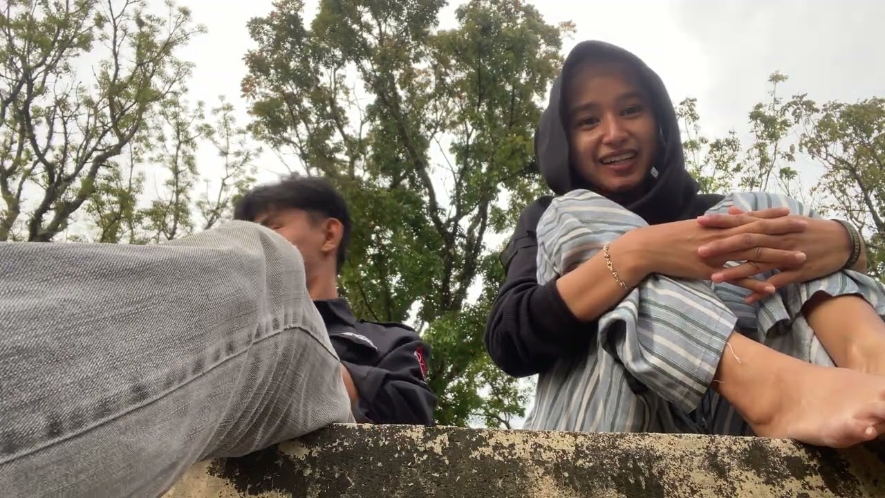 lagiii yunenn lagi