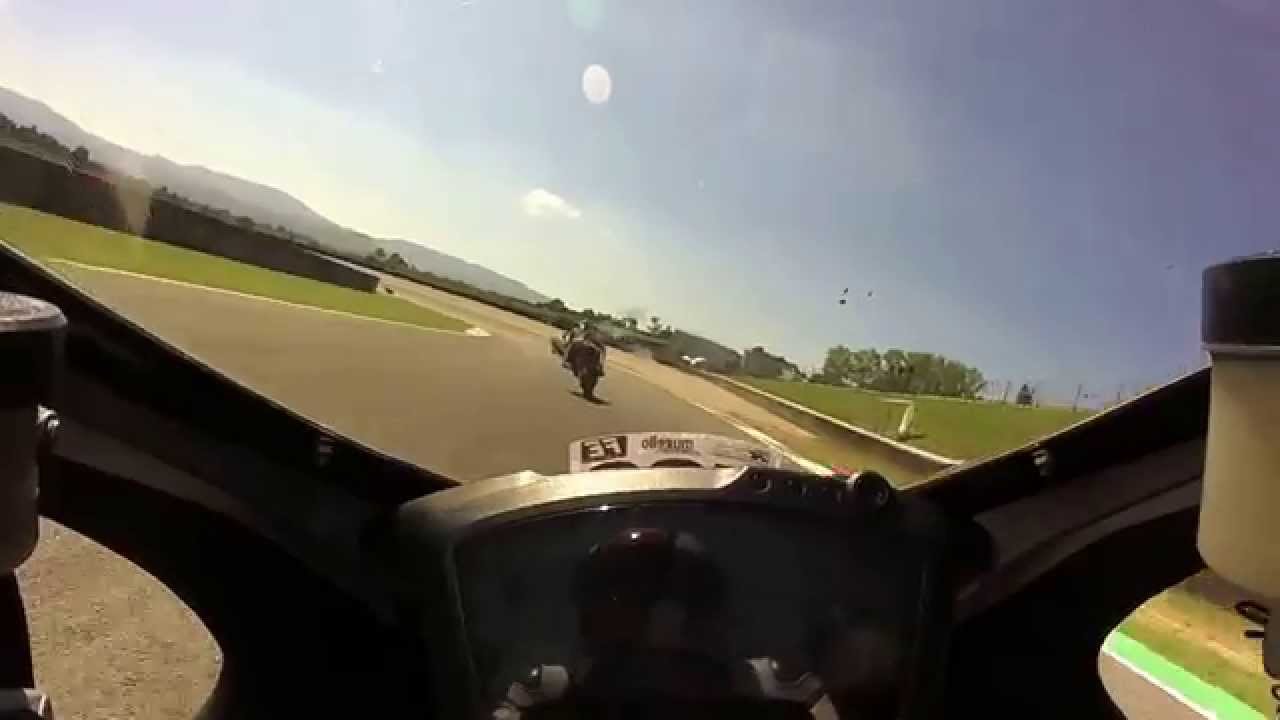 Mugello - Ducati 848 Evo vs. MV Agusta F3