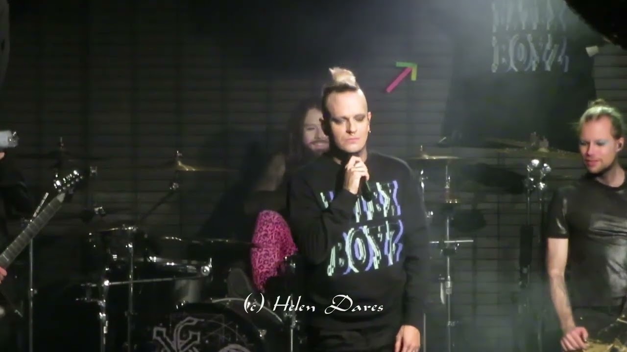 Lord of the Lost/Latex Boyz, Warm-up Show Hamburg, 2024-12-13 BLOOD FOR BLOOD, Snippet (beatboxing)