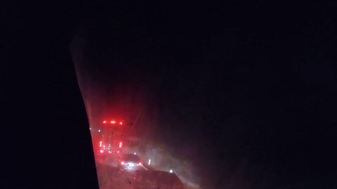 carretera central de noche