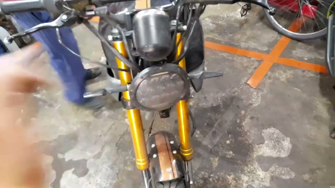 Me cai de la moto y se ve chueca como corregirlo de manera rapida??