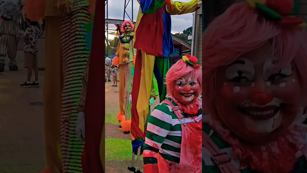 Wild Clown Bash At Howl-O-Scream Seaworld San Antonio!