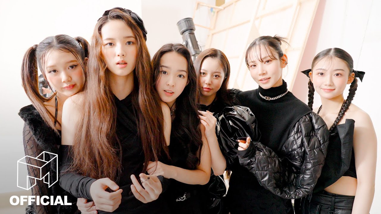 tripleS Black을 소개합니다 | tripleS 트리플에스 : SIGNAL 221215