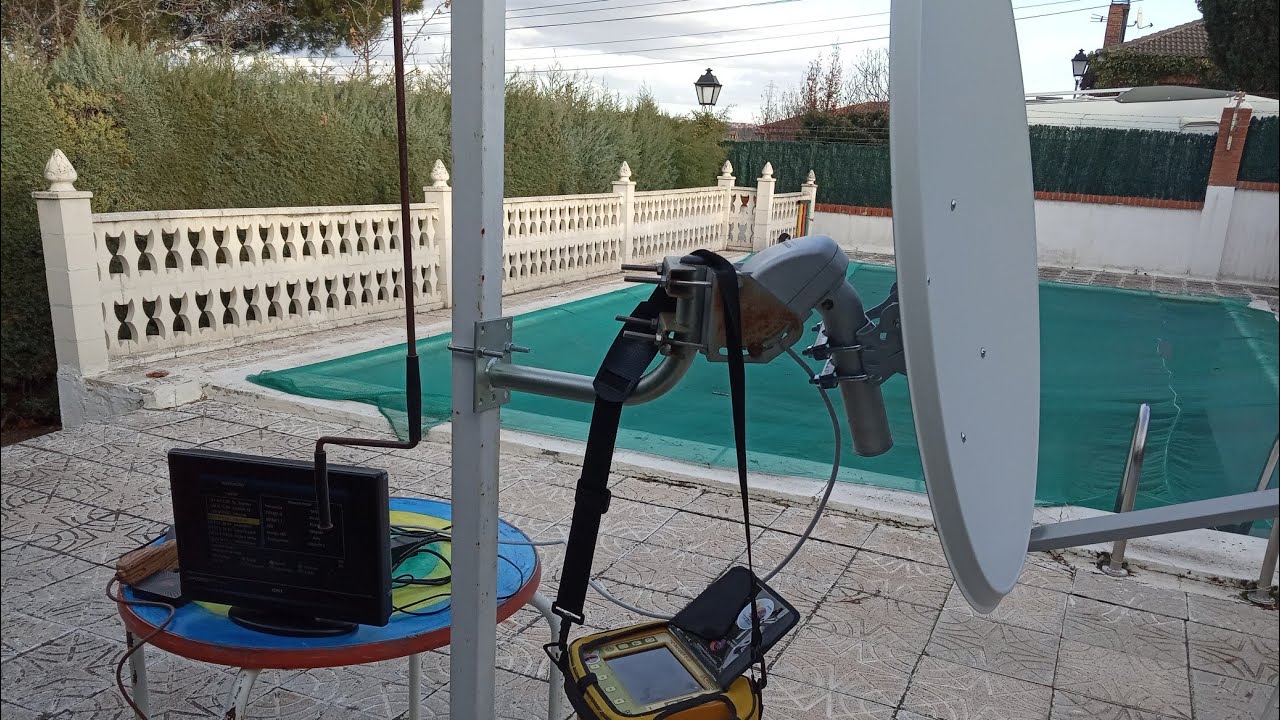 instalación de antena parabólica motorizada.