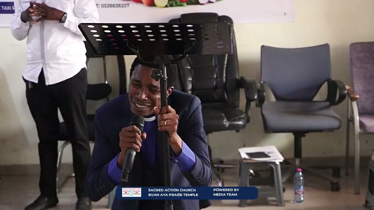 || POWERFUL WORSHIP BY REV EMMANUEL ASSIFUAH THAT WILL PUT YOU IN TEARS(😭). SOULFUL MOMENTS ||