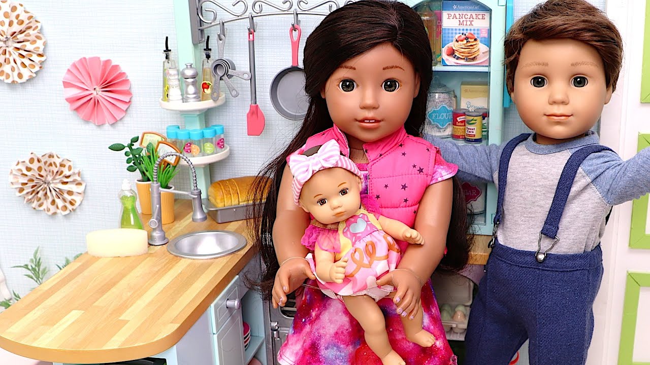 Setting Up the Cutest Kitchen for Dolls!