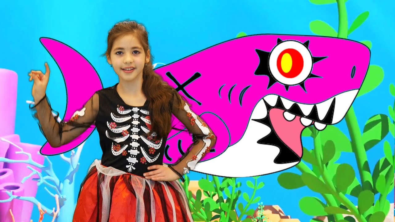 Baby Shark Halloween Spanish Version Bebé Tiburón LETSGOMARTIN Canciones Infantiles
