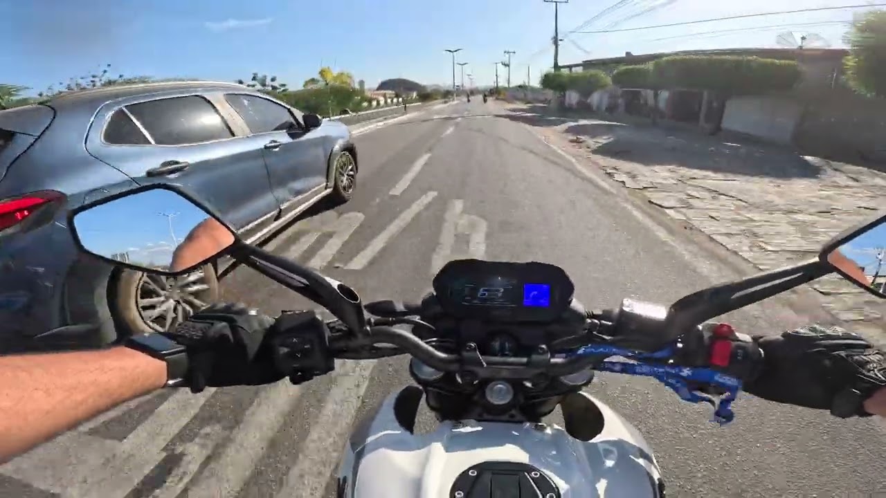 GPS e conectividade da Bajaj NS400 funciona? (4K)