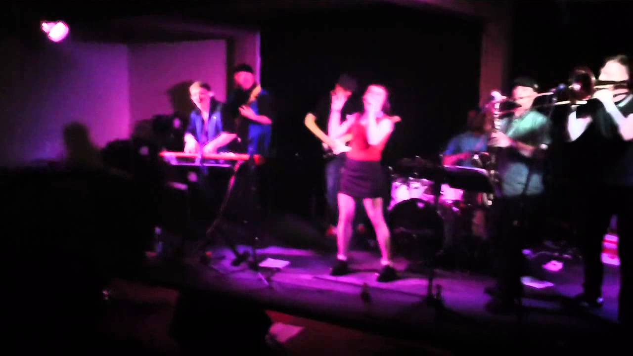 Soul Radics (Female fronted Ska Reggae Rocksteady USA) Think twice Live @ Coburg 2015