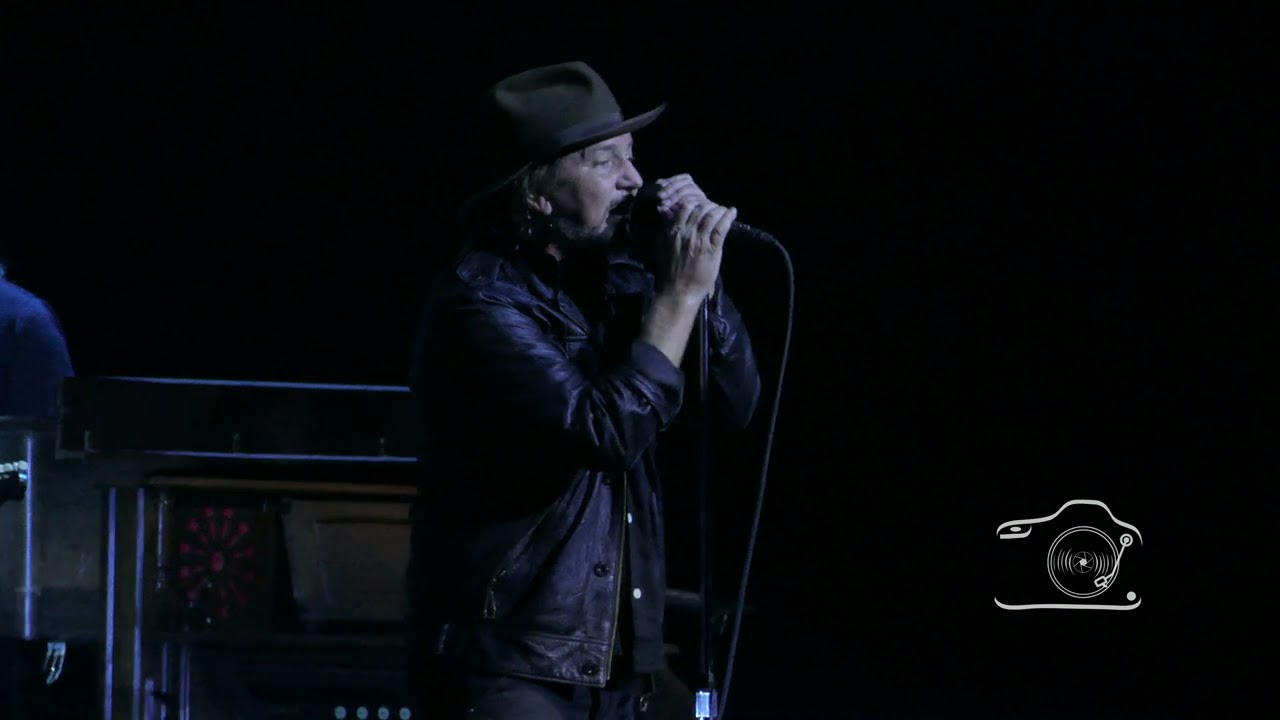 Pearl Jam at Rogers Arena: Won't Tell