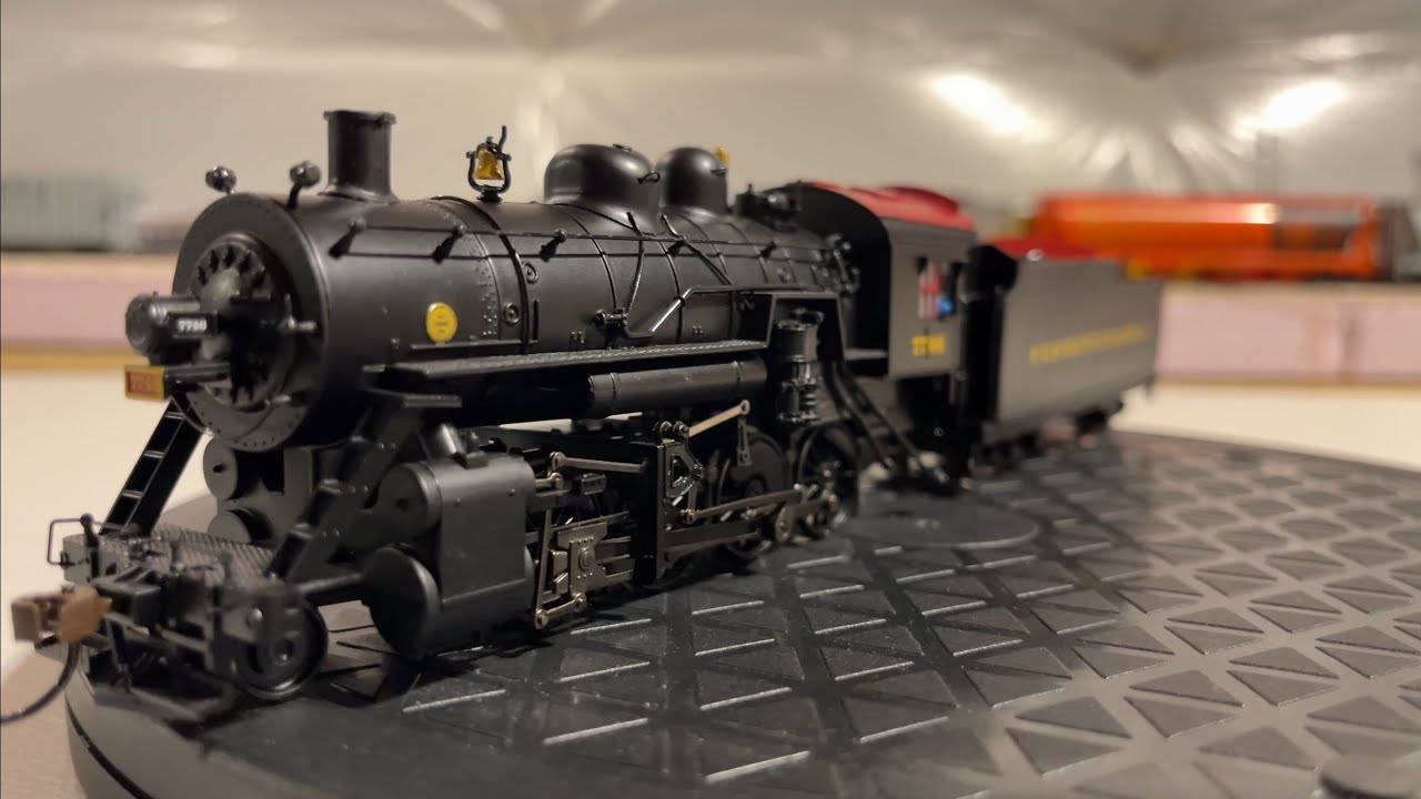 Bachmann HO Scale Pennsylvania Railroad Baldwin 2-8-0 Steam Locomotive Review