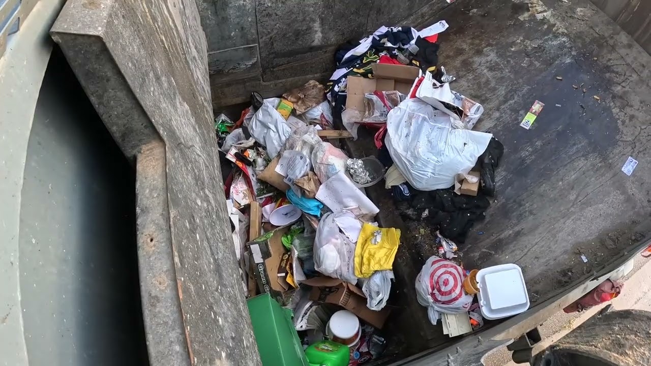 Garbage truck hopper POV: September trash smashing!