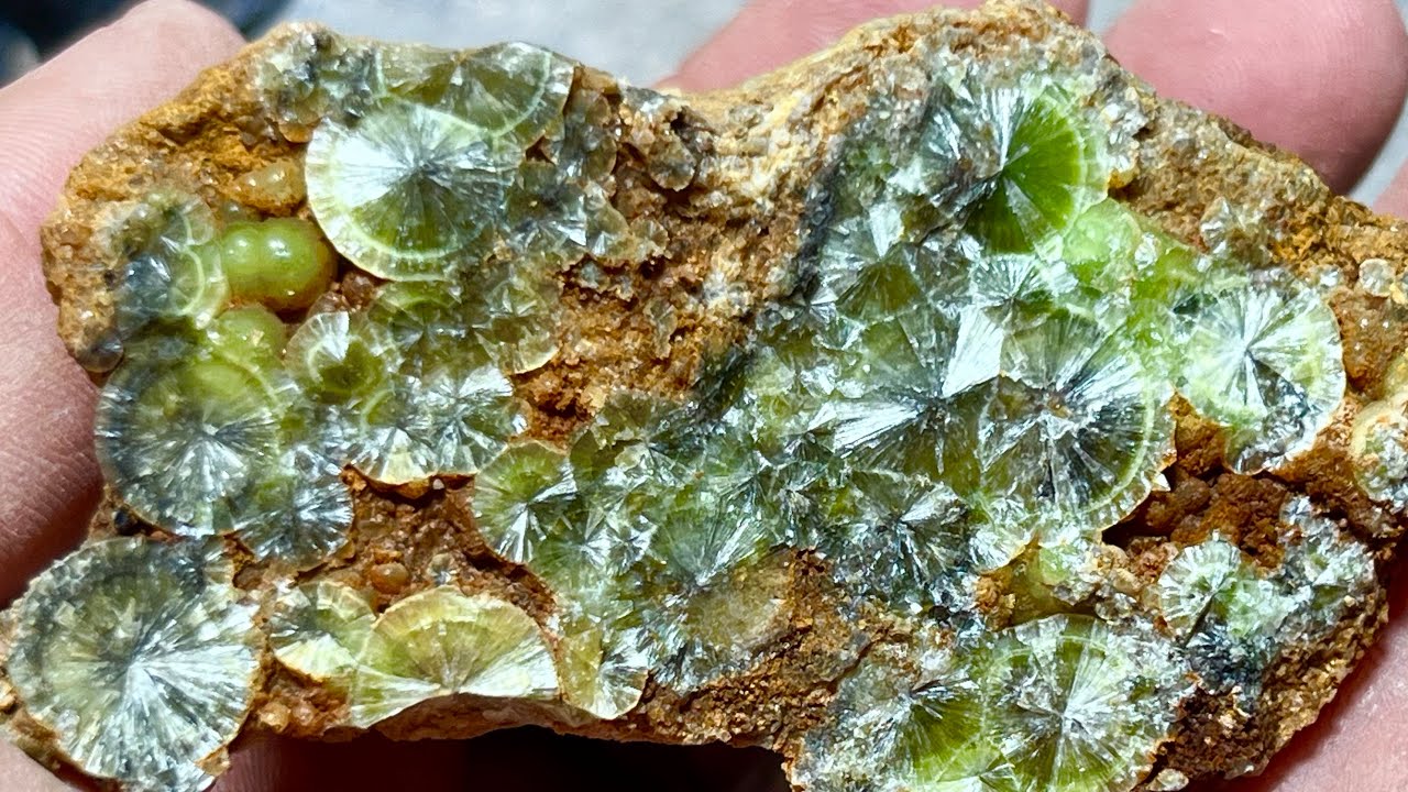 Wavellite crystals