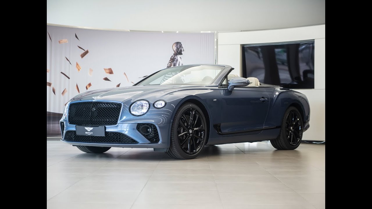 Bentley Continental GT V8 Convertible Blue Crystal en Bentley Barcelona