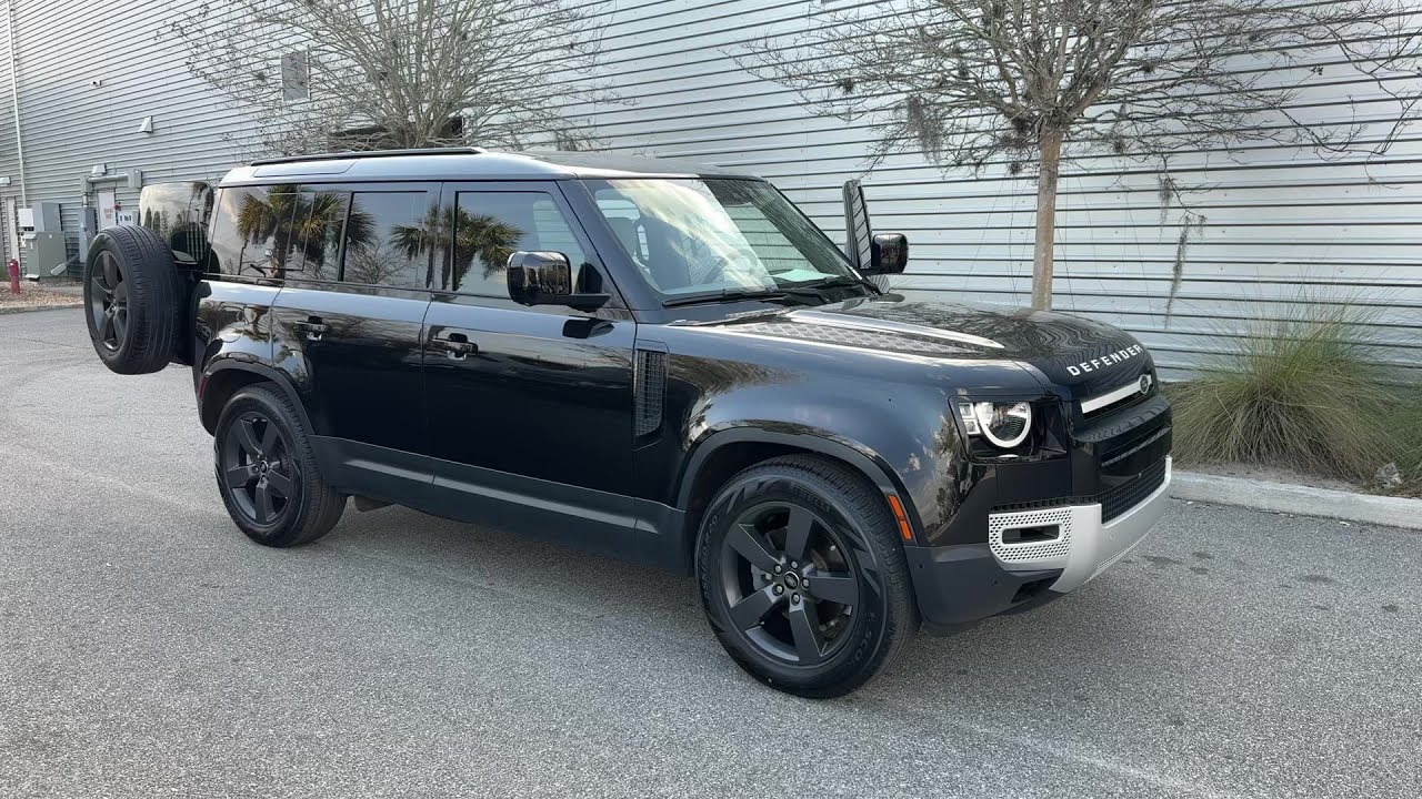 2023 Land Rover Defender S Ponte Vedra, Nocatee, Jacksonville Beach, St Augustine, Amelia Island