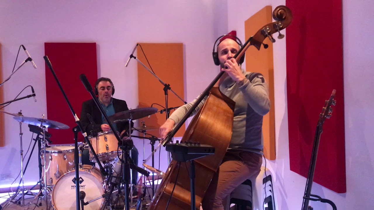 Juampy Juarez Trio playing Blues#2( feat Oscar Giunta drums & Flavio Romero bass)
