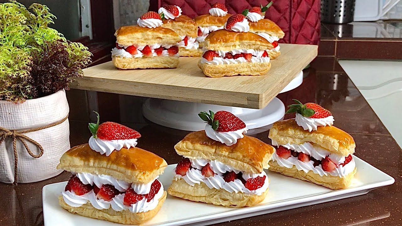 STRAWBERRY STRUDEL