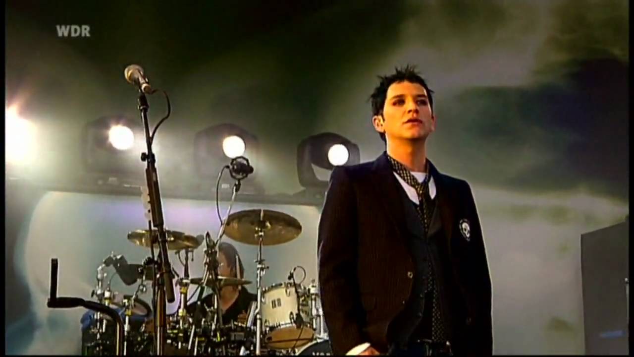 Placebo - Follow The Cops Back Home [09/17]