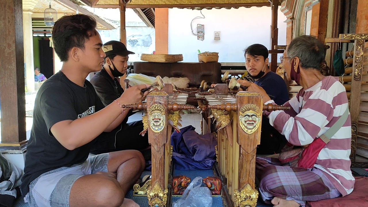 Tabuh gender wayang sulendro